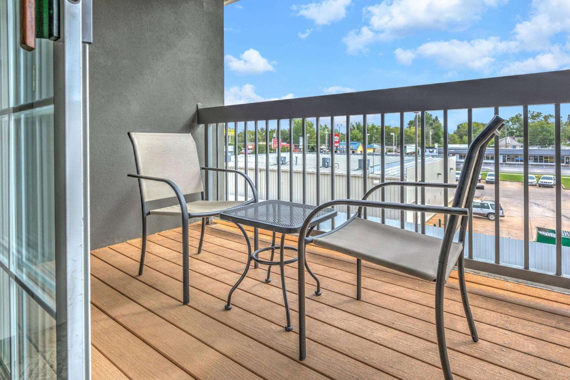 La Quinta By Wyndham Tulsa Airport / Expo Square Hotel Kültér fotó