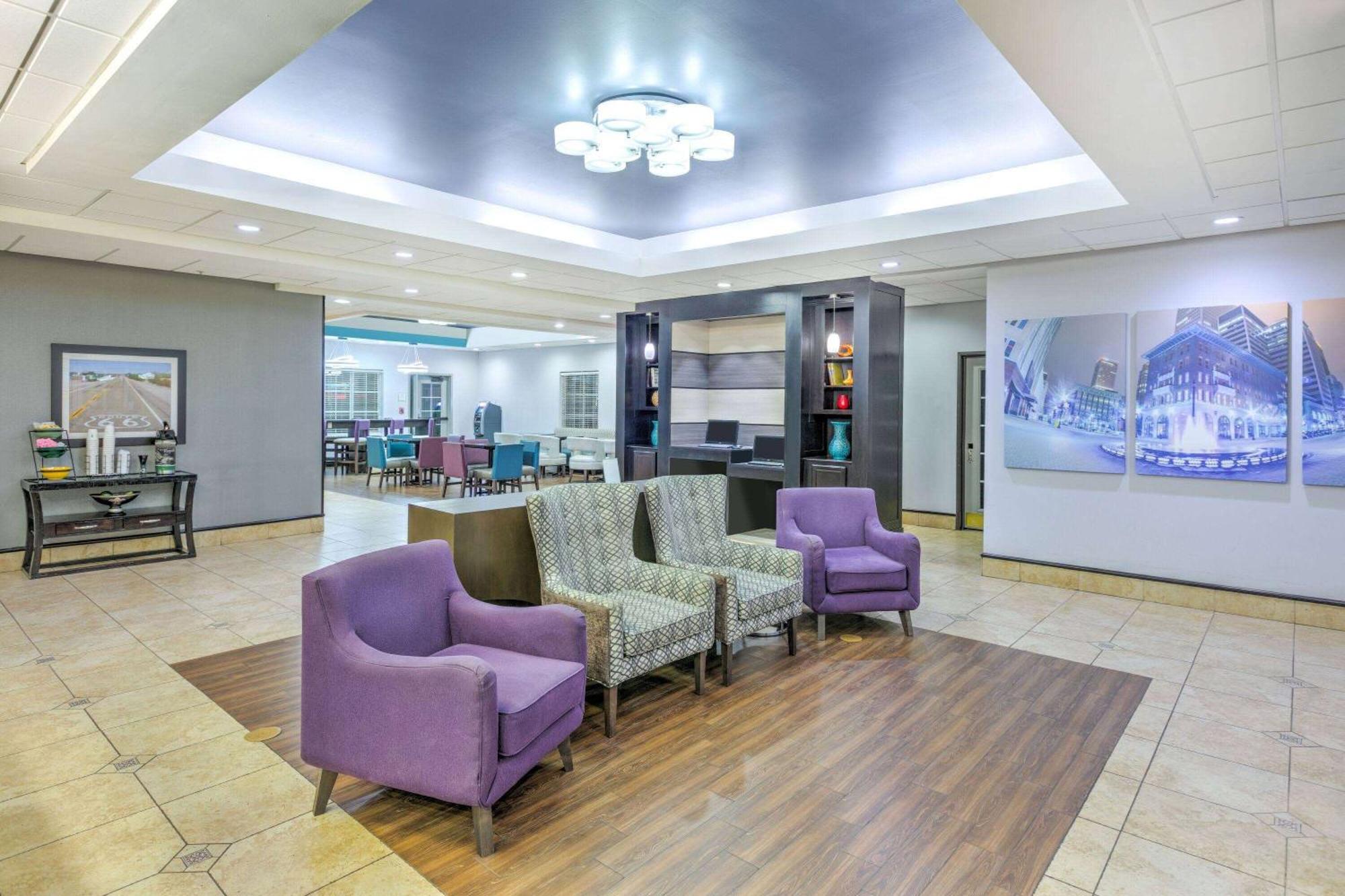 La Quinta By Wyndham Tulsa Airport / Expo Square Hotel Kültér fotó